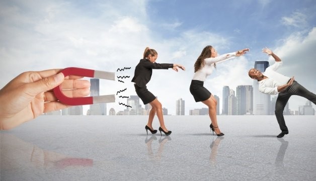 Magneet trekt mensen aan